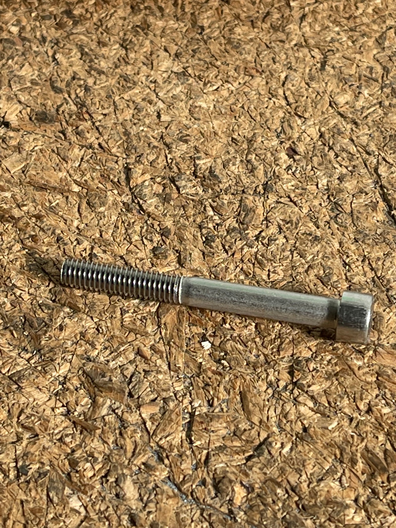 140305A Screw
